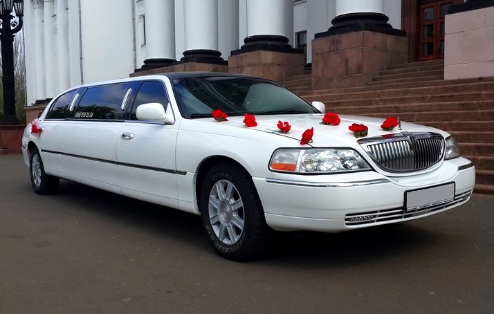 Лимузин на свадьбу - Линкольн белый свадебный лимузин - фото